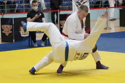 В Рязани начали спор сильнейшие рукопашники России